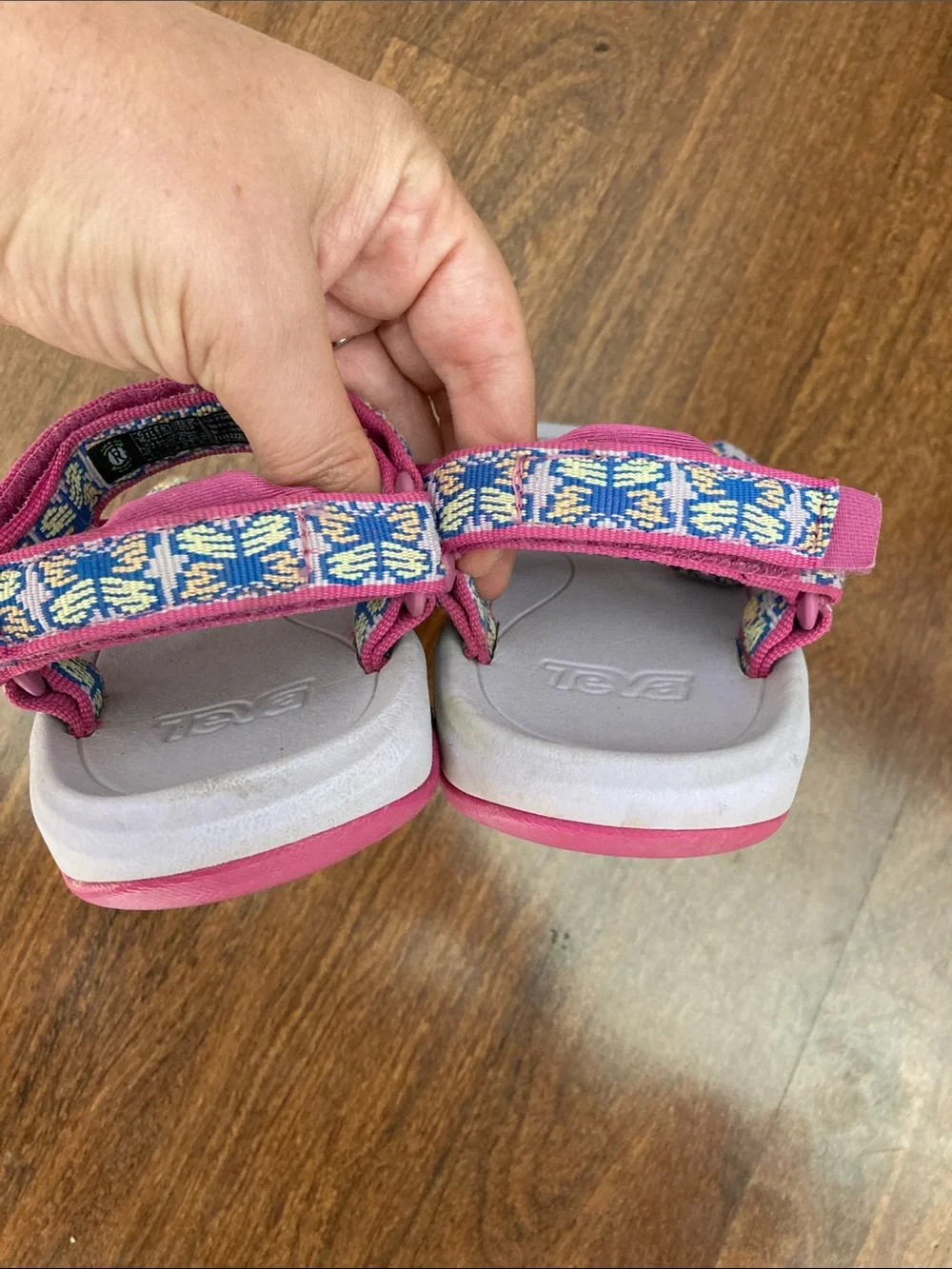 Teva Kids Pink Sandals Patterned Straps Sz 1